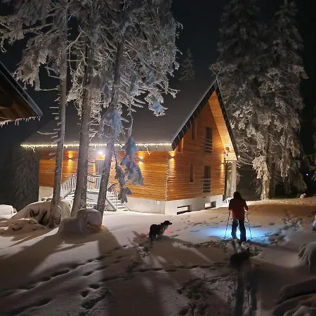 Apartman Aparthaus Pinia - Túrócszentmártoni síközpont