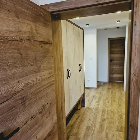 Apartment Aparthaus Pinia -
