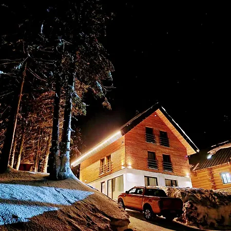 Aparthaus Pinia - Apartmán Martinske Hole