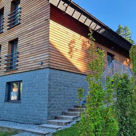 Aparthaus Pinia - Apartmán Martinske Hole