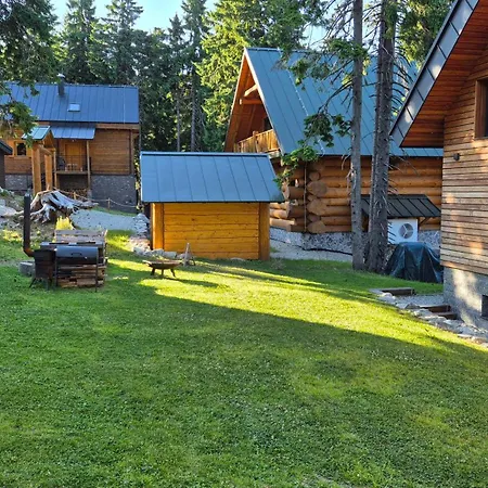 Aparthaus Pinia - * Martinske Hole